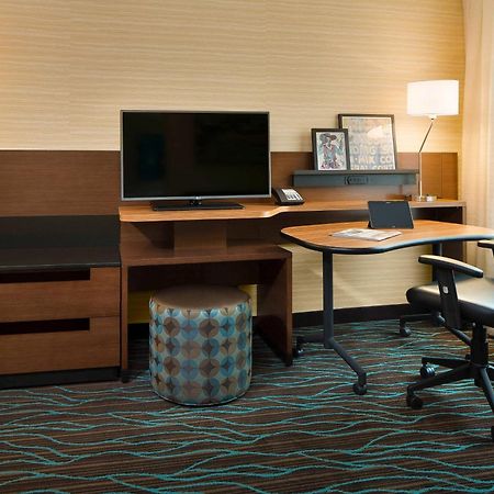 Fairfield Inn & Suites By Marriott Calgary Downtown Zewnętrze zdjęcie